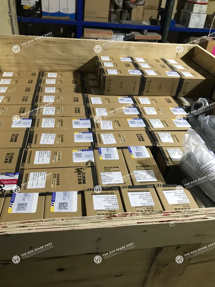 original xcmg engine oil filter and fuel filter (1)