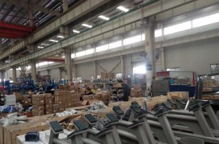 Visit zoomlion truck crane spare parts stock warehouse